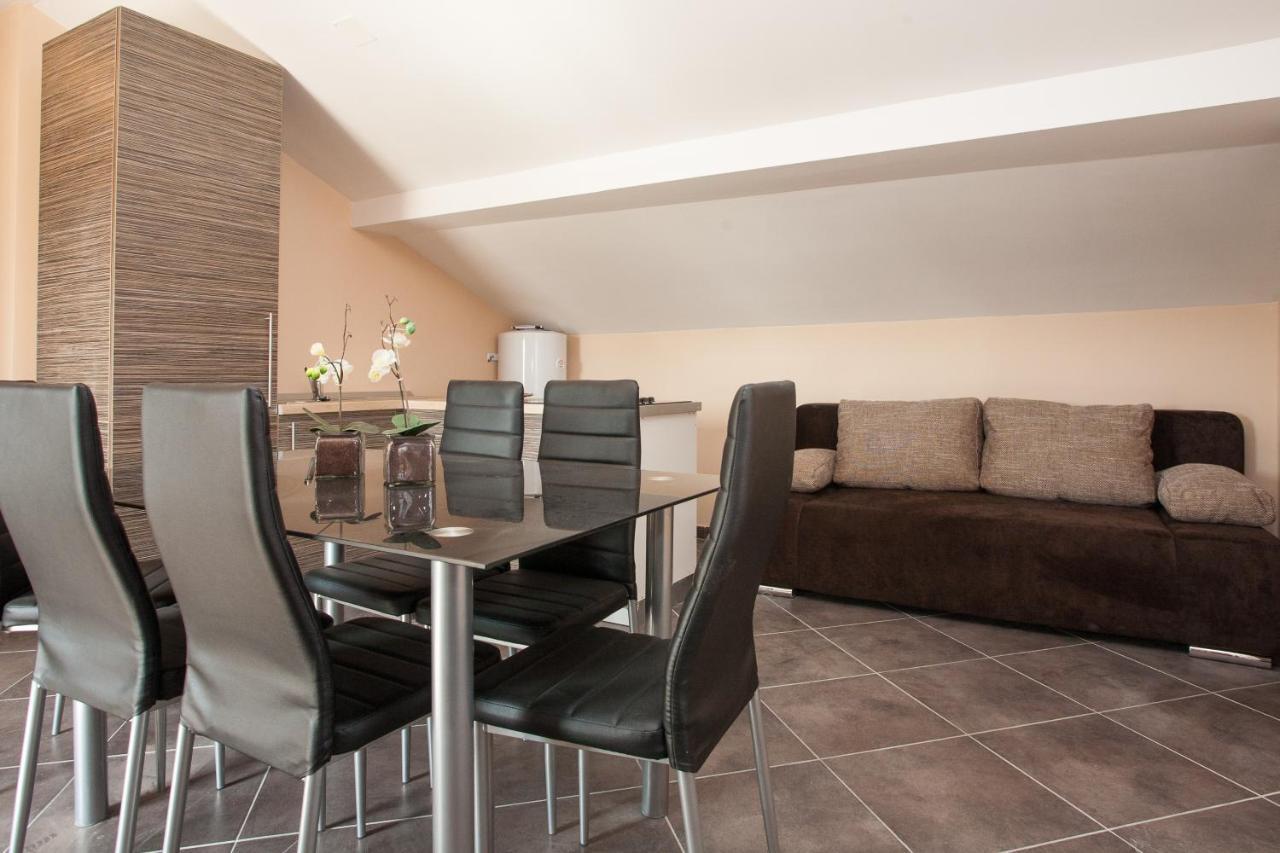 Apartments Tm Đảo Krk Ngoại thất bức ảnh